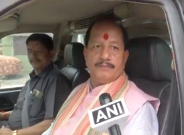 India News | Bihar Govt Taking Strict Measures to Prevent Criminal Activities: Deputy CM Vijay Kumar Sinha Amid Opposition Criticism over Law-and-order Situation