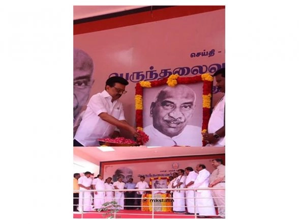 LatestLY - Politics - News Image