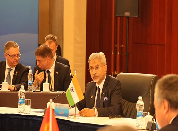 World News | EAM Jaishankar at SCO Meet Urges Aid for Afghanistan, Stresses Unity in Multipolar World