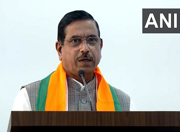 India News | India Achieves 50% Renewable Energy Target 5 Years Ahead of Deadline, Says Pralhad Joshi