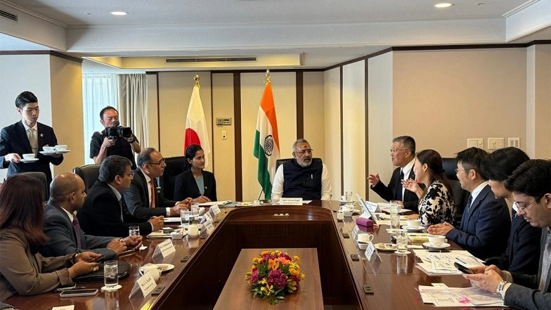 World News | Union Minister Giriraj Singh Begins Visit to Japan, Holds Meetings with Japanese Textile Industry Leaders
