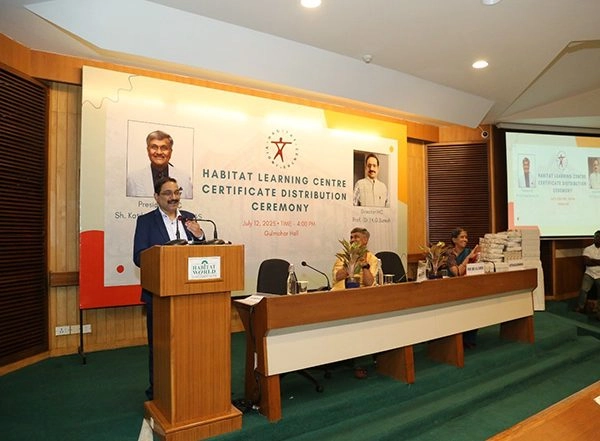 Business News | Empowering Young Minds: HLC to Launch Mobile Journalism & Social Media Courses; Certificate Distribution Ceremony Held at IHC
