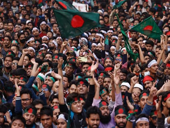 World News | Bangladesh: 4 Killed in Gopalganj as NCP Rally Triggers Violent Clashes with Awami League Supporters; Curfew Imposed
