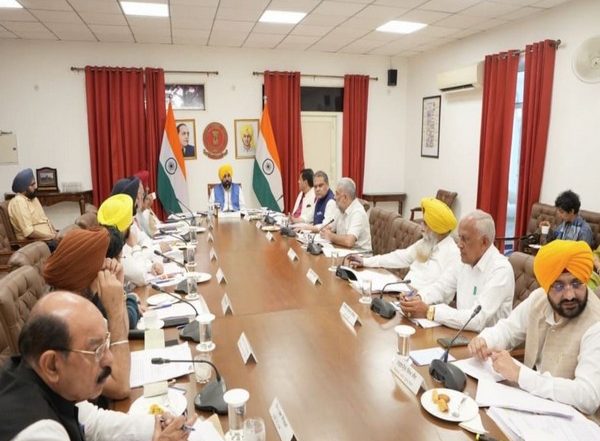 India News | AAP Announces New District-level Social Media Office Bearers in Punjab