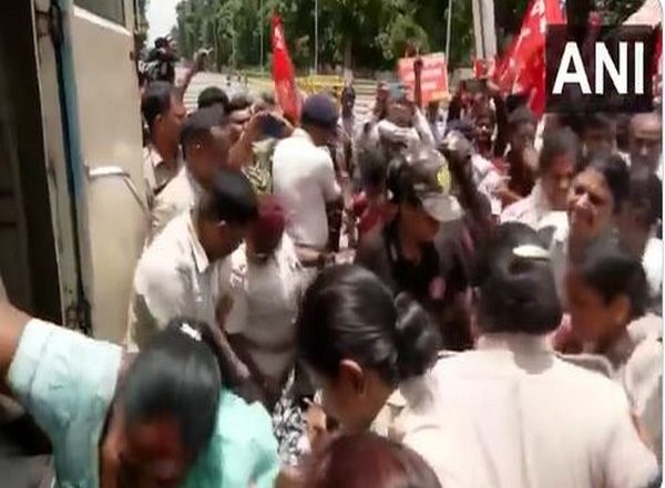 India News | Congress Leader Ajay Kumar Lallu, Others Detained During Odisha Bandh over Balasore's Student Death