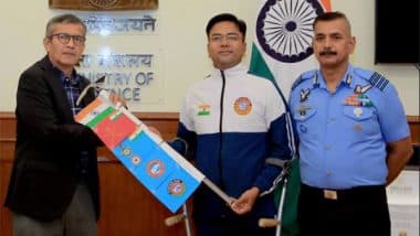 India News | Defence Secretary RK Singh Formally Flags-in Mountaineering Expeditions to Mt Everest, Mt Kilimanjaro