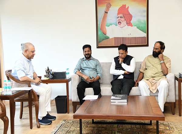 India News | CM Revanth Reddy Urges Centre to Approve Semiconductor Projects, Grant New Rail Lines for Telangana
