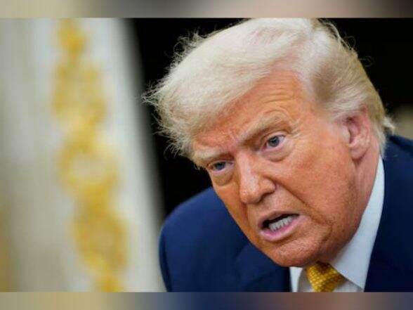 India News | Trump Diagnosed with Chronic Venous Insufficiency: Why Doctors Caution Against Ignoring Even Mild Symptoms