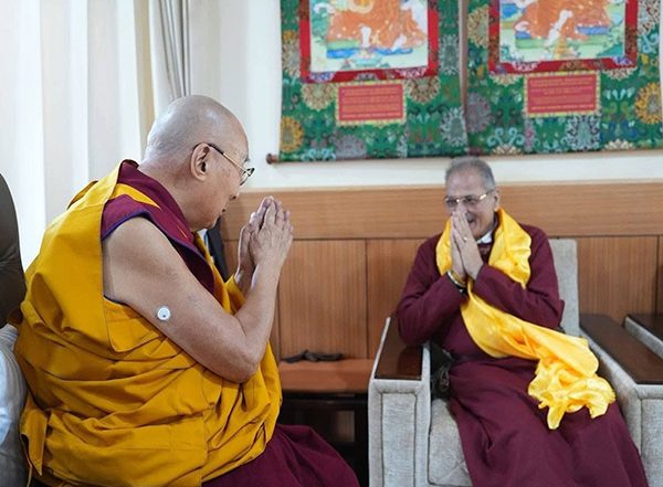 India News | Ladakh LG Kavinder Gupta Meets Dalai Lama, Seeks His Blessings
