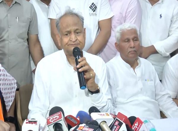 India News | Congress Leader Ashok Gehlot Takes Part in OBC Cell Meeting in Jaipur, Hails Rahul Gandhi's Leadership of Caste Census