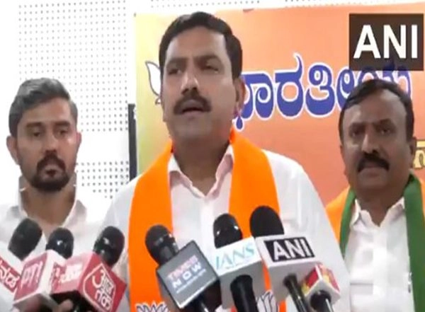 India News | Siddaramaiah Held 'Sadhana Samavesha' to Threaten Congress High Command: Karnataka BJP Chief