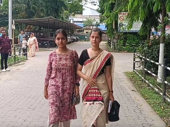 LatestLY - Politics - News Image