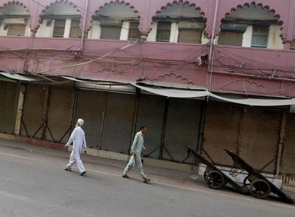 World News | Pakistan: Karachi Traders Stage Partial Strike over Tax Raids, Arrest Powers