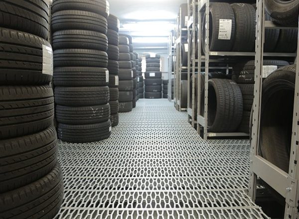 Business News | Replacement Demand to Drive Tyre Sector Revenues by 7-8% This Fiscal: Crisil