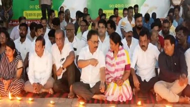 India News | BJD Hold 'Deepdaan' at Lingaraj Temple in Bhubaneswar, Pray for Puri Incident Victim's Recovery