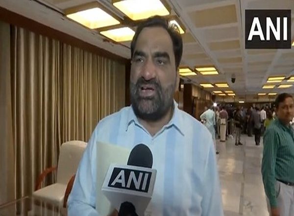 India News | They Do Not Give Enough Time to Small Parties: RLP MP Hanuman Beniwal Ahead of Monsoon Session