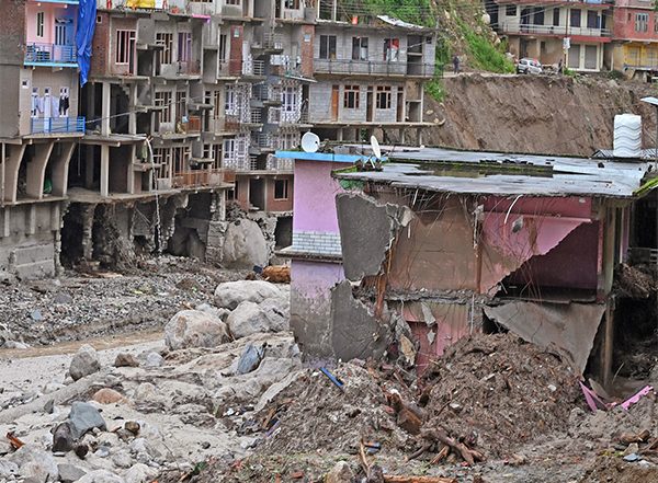 India News | Rain Havoc Leaves 468 Roads, 676 Water Schemes Disrupted in Himachal; 1199 Power Transformers Out, Death Toll at 125