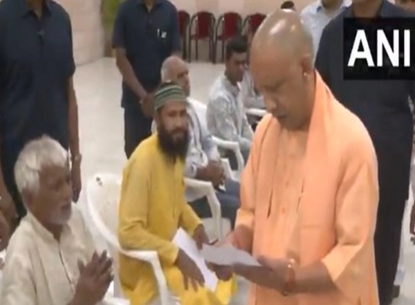 India News | UP CM Yogi Listens to Public Grievances at Janata Darshan, Assures Swift Action