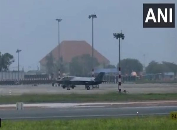 India News | UK Navy's F-35 Fighter Jet Remains Grounded in Kerala