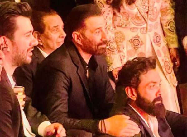 Entertainment News |  Sunny Deol Drops Rare Family Moment with Dad Dharmendra, Bobby Deol and Karan Deol
