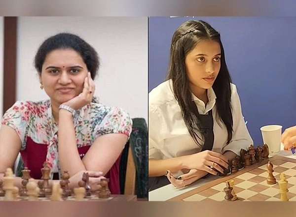 Sports News | Koneru Humpy, Divya Deshmukh Set Up All-Indian Title Clash in FIDE Women's Chess World Cup, Create History