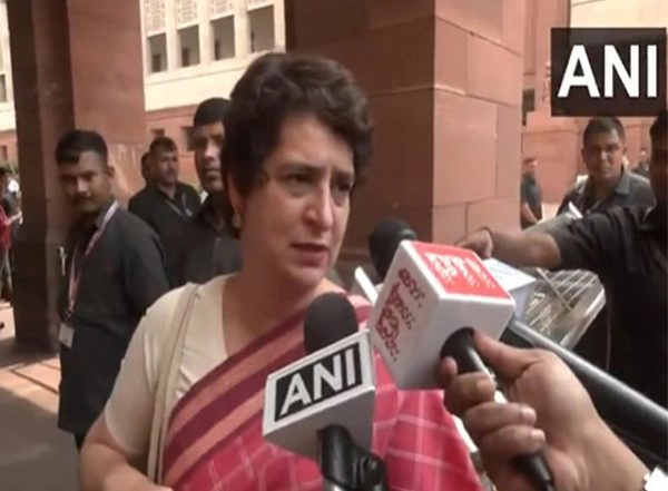 India News | Why Not Provide Voter List? There Should Be Transparency: Priyanka Gandhi Criticises Election Commission over Bihar SIR