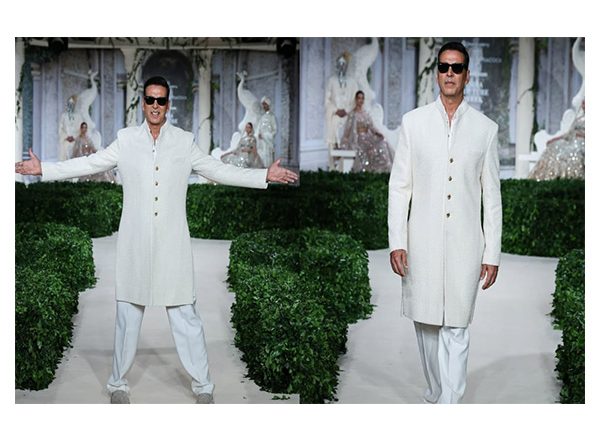 Entertainment News | ICW 2025: Akshay Kumar Makes Stylish Return to the Runway After Years, Exudes His Desi Swag in Falguni Shane Peacock's Majestic White Sherwani
