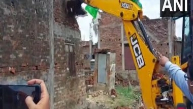 India News | UP: Bulldozer Action Begins Against Properties of Aide of Chhangur Baba in Balrampur
