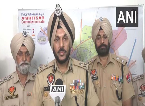 India News | Punjab: Amritsar Police Bust Major Drug Racket, Arrest Kingpin with 6 Kg Heroin