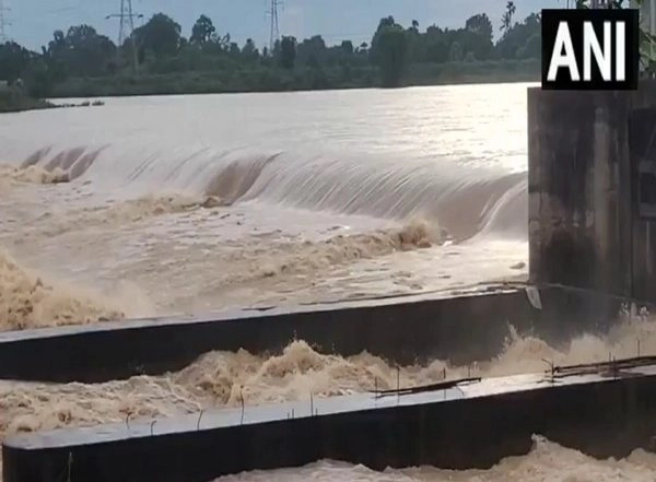 India News | Flood Threat in Northern Odisha, Govt Closely Monitoring 3 Rivers