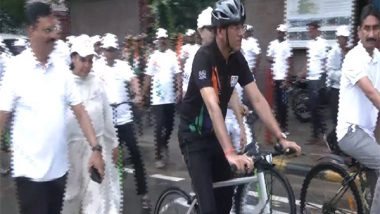 India News | Gujarat: Union Minister Mandaviya Participates in Special Edition of  'Fit India Sundays on Cycle' to Commemorate Kargil Vijay Diwas