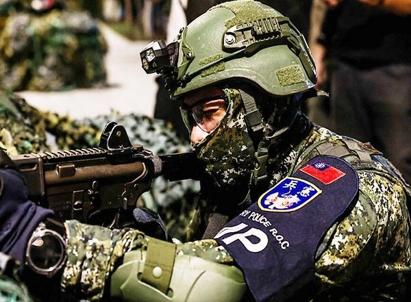 World News | Taiwan Simulates Full-scale Chinese Invasion in Longest-ever Military Exercise, Han Kuang; Focuses on Urban, Port, Airport Defence