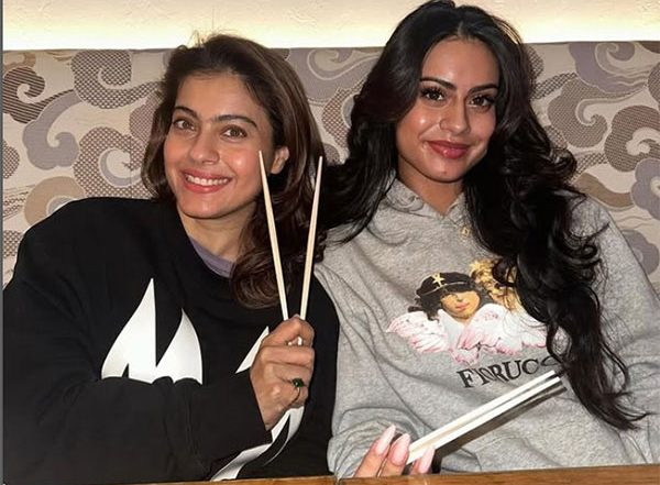 Entertainment News | Kajol Cheers for Daughter Nysa at Graduation Ceremony, Reminding Fans of Anjali from 'Kabhi Khushi Kabhie Gham...'