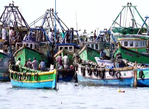 India News | Sri Lankan Navy Arrests 5 More Rameswaram Fishermen