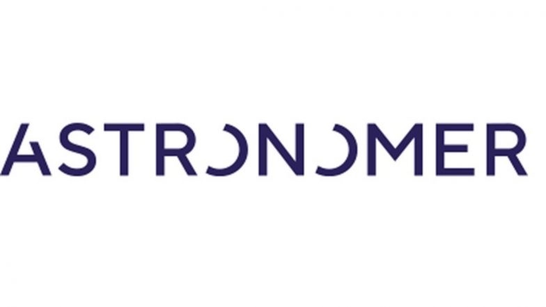 Astronomer CEO Andy Byron Placed on Leave After Viral Kiss Cam Video With HR Head at Coldplay Concert Sparks Controversy; Company Launches Investigation, Appoints Pete DeJoy As Interim CEO