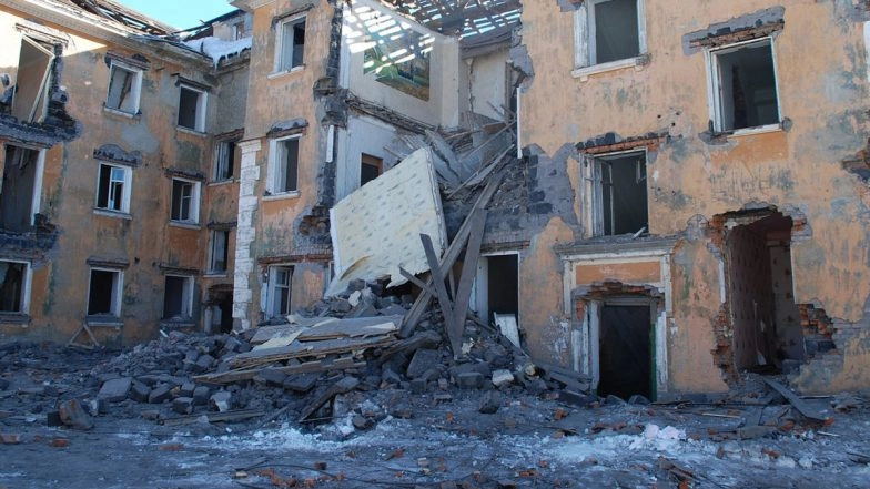 Delhi Building Collapse: 2 Storey Building Collapses in Bawana Area, Fire Service and Police Rushed To Spot