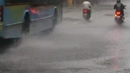 Delhi Rains: Heavy Rainfall Lashes Several Parts of National Capital, Commuters Experience Waterlogging and Traffic Snarls (Watch Videos)