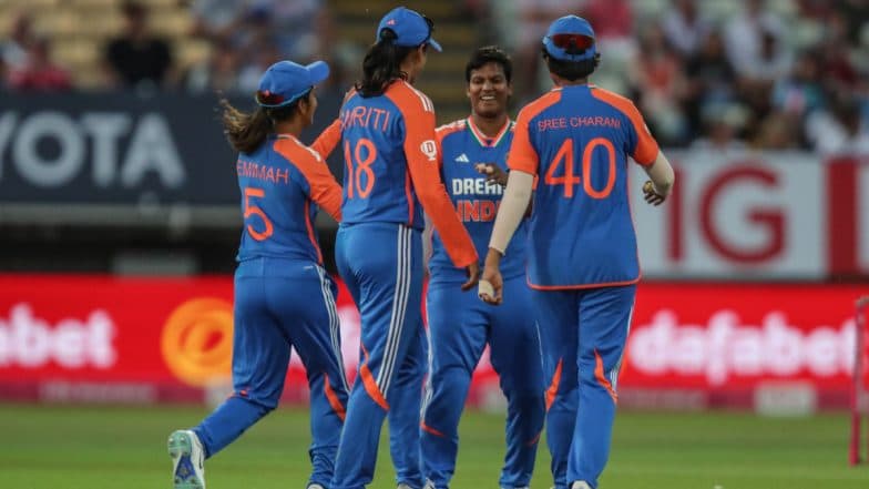 England Women Beat India Women by Five Wickets in IND-W vs ENG-W 5th T20I 2025; Hosts Gain Consolation Win But Women in Blue Clinch Series 3–2