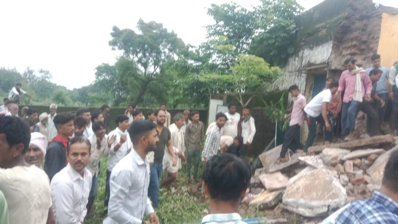 Jhalawar School Building Collapse: 4 Students Dead, 17 Injured As Roof of Piplodi Government School Collapses in Rajasthan (Watch Videos)