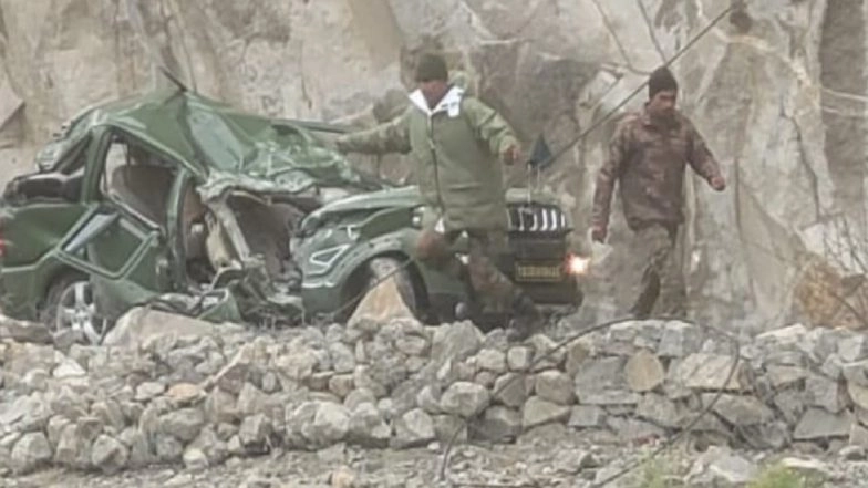 Ladakh: Boulder From Cliff Falls on Army Vehicle Near Durbuk in Leh; 4 Soldiers Injured