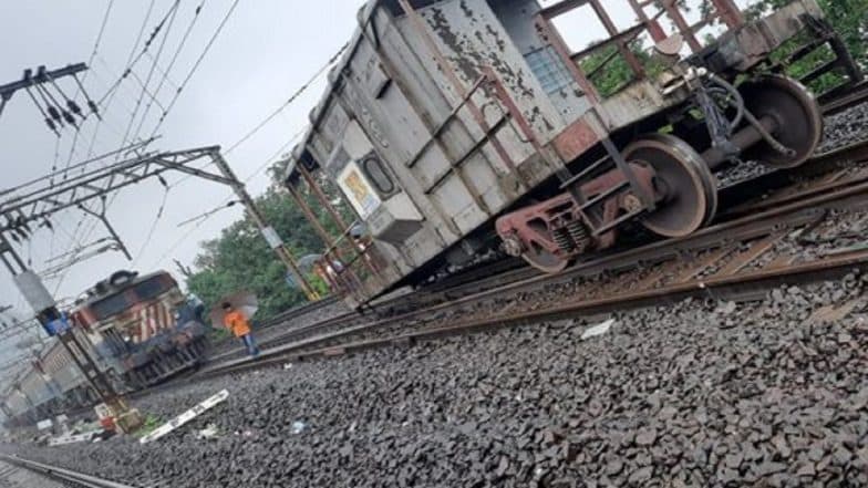 Maharashtra Train Derailment: Goods Train Derails Near Monkey Hill Station in Ghat Section Between Lonavala and Karjat, Long-Distance Trains Affected (See Pic)