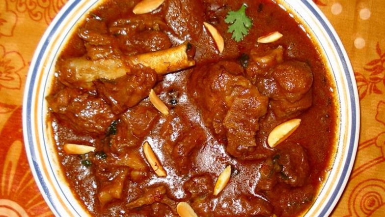 Mutton Party in Bihar on Sawan Monday: Mutton Rogan Josh Served to Legislators During NDA Meeting in Patna, Video Surfaces