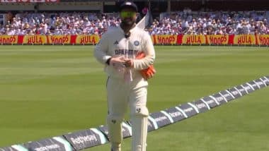 Rishabh Pant Leaves the Field After Suffering Finger Injury During IND vs ENG 3rd Test 2025, Dhruv Jurel Replaces Him Behind the Stumps