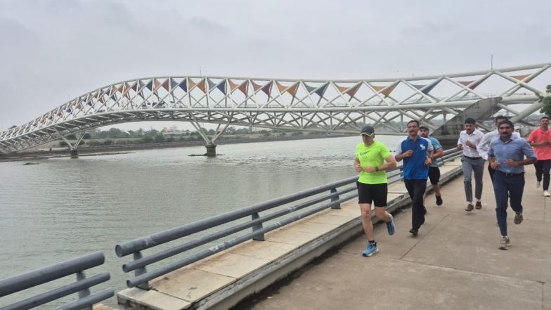 Omar Abdullah Praises Sabarmati Riverfront During Gujarat Visit