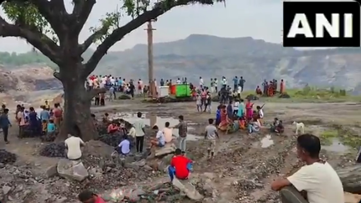 India News | Four Dead, More Feared Trapped After Portion of Coal Mine ...