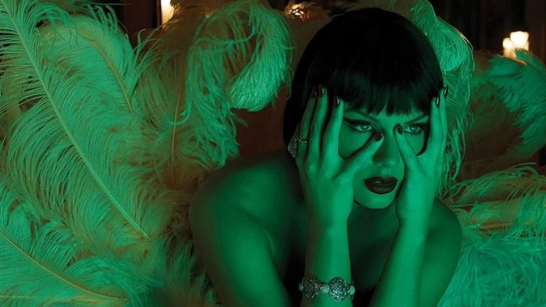 Taylor Swift’s Showgirl Vinyls Sell Out in an Hour!