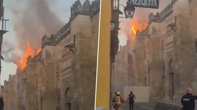 Cordoba Fire: Blaze Erupts at Historic Mosque–Cathedral in Spain After Suspected Cleaning Machine Battery Malfunction; Video Surfaces