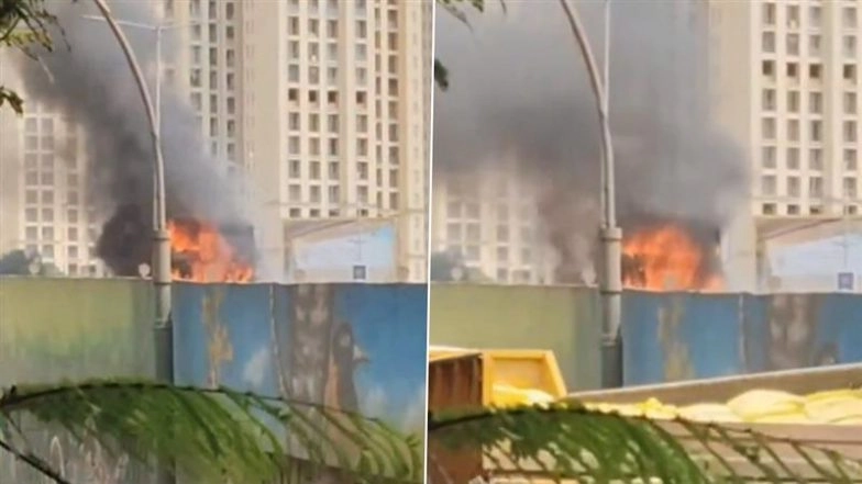 Thane Fire: Traffic Disrupted As Container Erupts in Flames Near Hotel Fountain on Ghodbunder Road in Maharashtra (Watch Video)