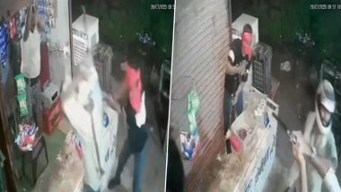 Madhya Pradesh Horror: 6 Men Attack Shopkeeper With Axe, Guns and Sticks in Shivpuri; Victim Alleges Police Inaction As Video Goes Viral