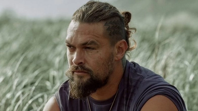 &lsquo;Aquaman&rsquo; Star Jason Momoa Reveals He Nearly Drowned While Surfing in Hawaii After Leash Snapped Mid-Paddle